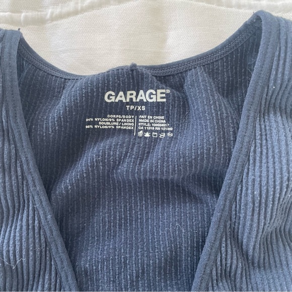 GARAGE STELLA SEAMLESS PUNGE TANK TOP - Picture 3 of 3